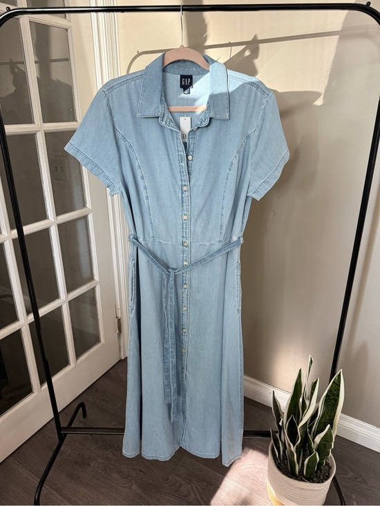 GAP Dresses & Skirts - NWT Gap Denim Dress (L)